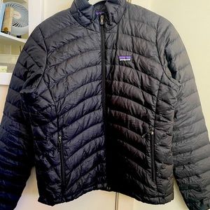 COPY - Women’s black Patagonia puffer jacket